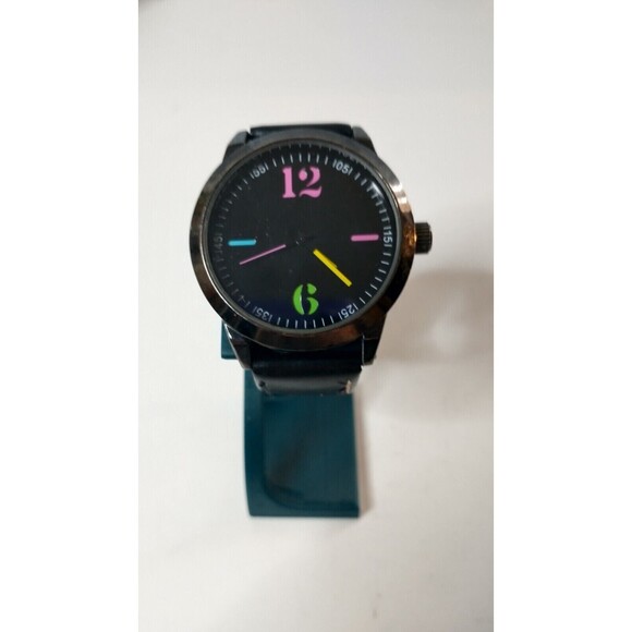 Xhilaration Analog Wristwatch with a Buckle Band - Picture 1 of 6